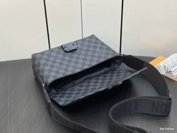 Fake Louis Bags LOUIS VUITTON Messenger S-Cape 0610